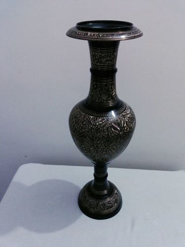 Enamel Black Flower Vase