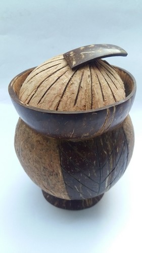 ECO-FRIENDLY HANDMADE NATURAL COCONUT SHELL MUG WITH DESIGN & NATURAL COLOR -SMALL