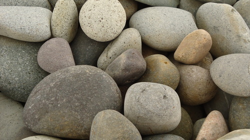5 - 6 inch Pebble Stones