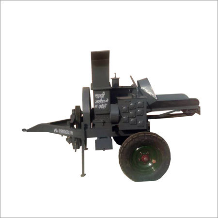 Tractor Operated Chaff Cutter Machine Tractor Operated Chaff Cutter Machine