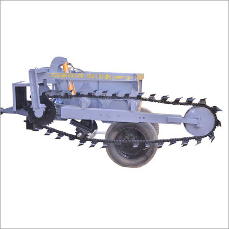 Sideway Model Tractor Attached Trencher