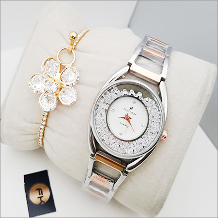 Ladies Watch With Complimentary Bracelet