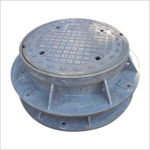 D-400 Double Triangular Manhole Cover