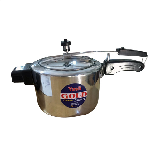 7 Ltr Aluminum Pressure Cooker - Aluminum Material, 7 Liter Capacity, Galvanized Finish | Bakelite Handle, Lightweight, Versatile Design