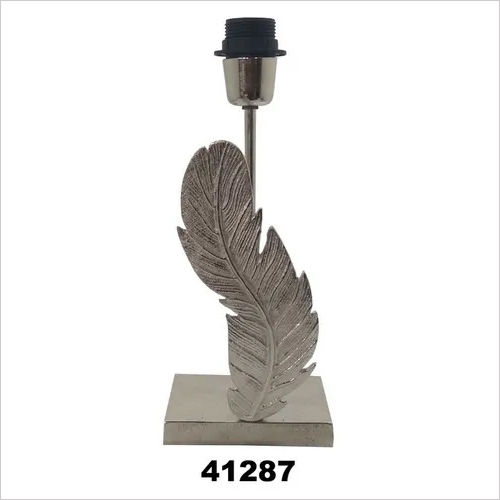 ALUMINIUM LEAF TABLE LAMP