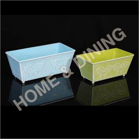 Garden Planter Set Of 2 With Ball Feet