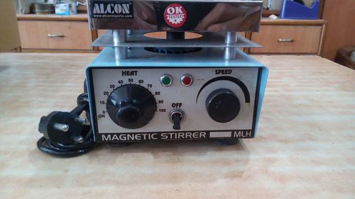 Magnetic Stirrer with hot plate
