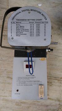 Universal Digital Moisture Meter