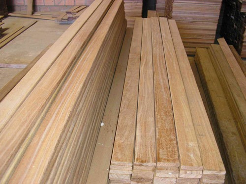 Yellow Meranti Wood