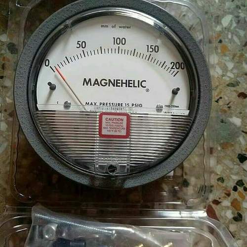 Dwyer USA Magnehelic Gauges 0 To 150 MM WC