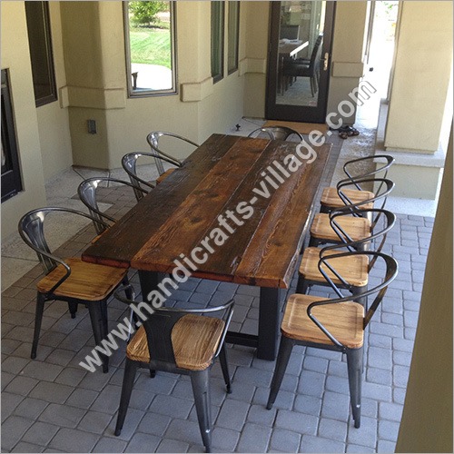 Machine Made Metal Dining Set With Wooden