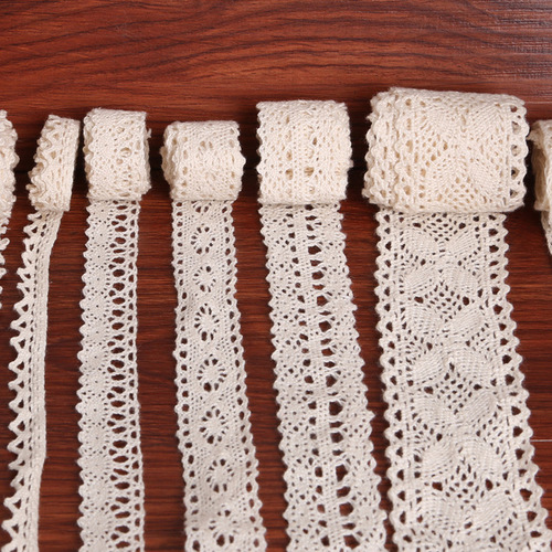 CROSHIA LACES