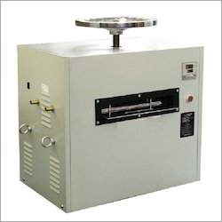 Fusing Machines - Automatic, 600-800 Pieces Per Day | 5.2 KW Power, Cream Color, Designed for Garment Industry