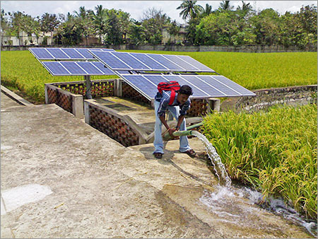 Solar Water Pump - Stainless Steel, 100-500W, 10-50l/min, 20-50m Head | Solar Powered, Eco-Friendly, Reliable