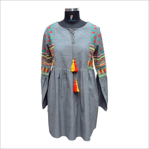 Ladies Customized Round Neck Top