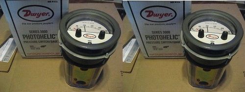 Dwyer 3020MRS Photohelic,Switch/Gauge 0 to 20 in W.C