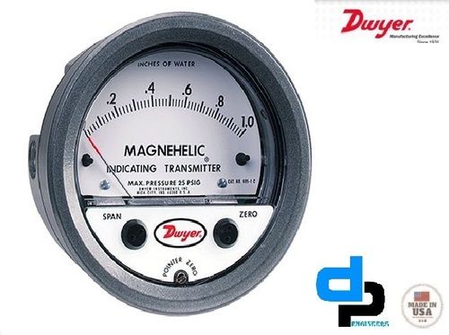 Dwyer 3000MR-0 Photohelic Differential Pressure Switch/Gauge.