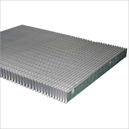 Corrugated fin wall panel for transformers