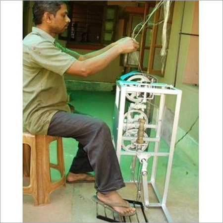 Twine Spinning Machine (Pedal / Motor) Twine Spinning Machine (Pedal / Motor)