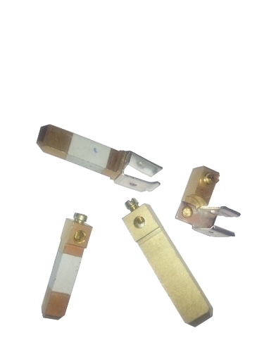 13 AMP. Brass Flat Pin