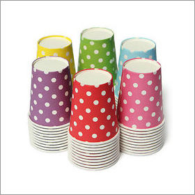 Color Paper Cups Size: 2.5 X 5.6 Inch