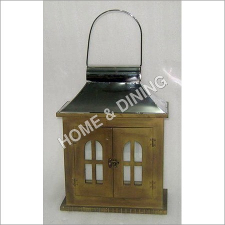 WOODEN LANTERN RECT 2 DOOR)
