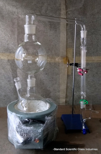 Essential Oil Distillation Assembly Essential Oil Distillation Assembly
