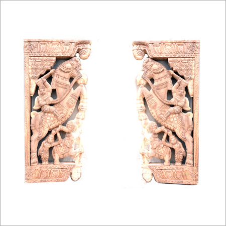 Metal Wall Bracket Statue