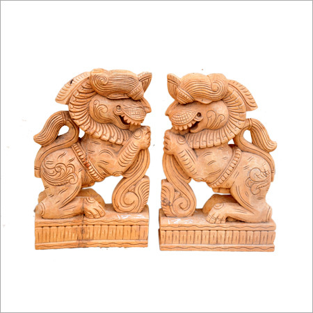 Wooden Yaali Staute