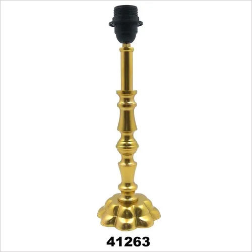 BRASS FINISH TABLE LAMP