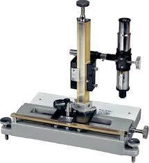 Intermediate Travelling Microscope