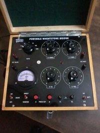 Black Portable Wheatstone Bridge