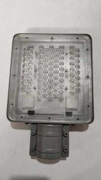 Solar Led Home Lighting System - Aluminum, 300mm X 200mm X 100mm , 50w Smd, Ip65, -20°c To 50°c Operation
