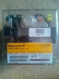 Honeywell Burner Controller 740 - 3