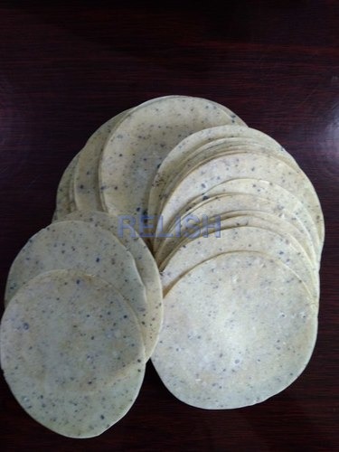 Madras black pepper pappadam