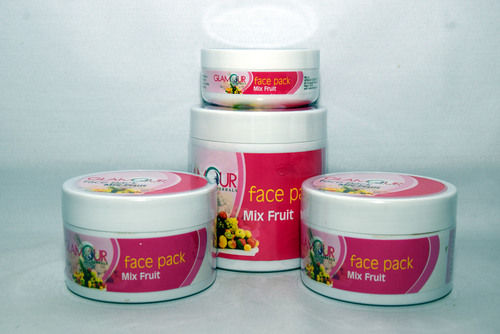 Smudge Proof Glamour Mix Fruits Face Pack