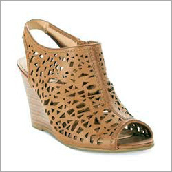 Ladies Laser Cut Shoe