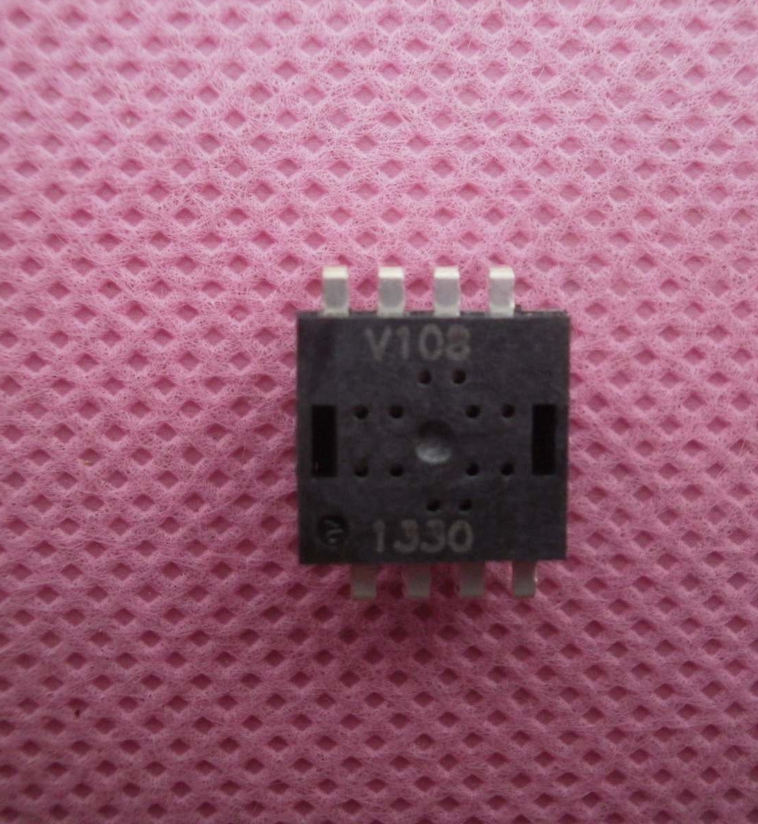 Wireless mouse IC Optical sensor V108 DIP8L 3-6 buttons CPI 400/ 500/ 600/ 800/ 1000(Default)/ 1200 / 1600