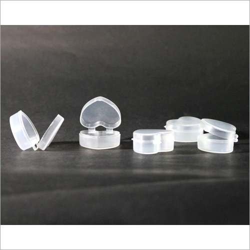 3 GM Heart Shape Lip Balm Containers