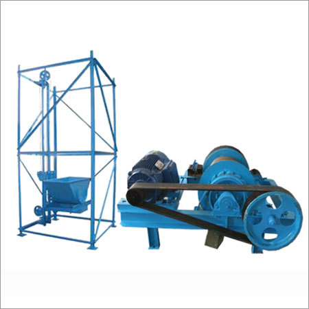 Builder Hoist Machine