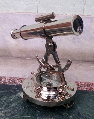 Handamde Brass Compass Chrome/Silver Alidade