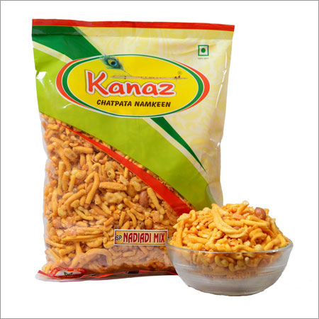 Special Nadiadi Mix Namkeen Grade: Food Grade