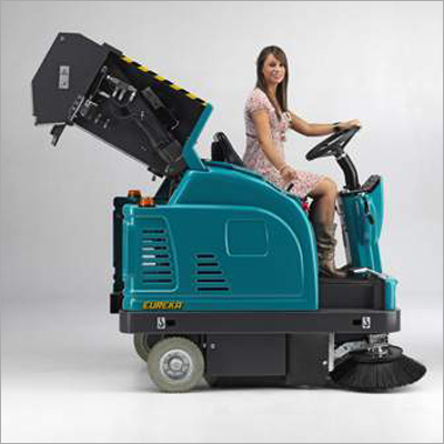 Floor Sweeper Machine