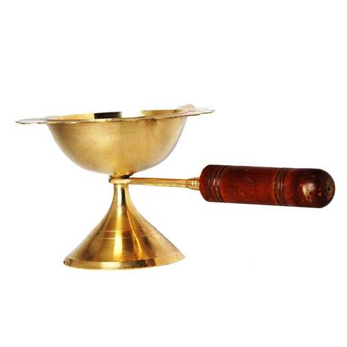 Brass Dhoopya - 11.4 x 20.3 x 11.4 cm | Golden Brass Metal, Indian Modern Arts, Painted Decorative Theme, 340 Grams Weight
