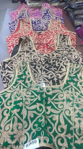 BROCKET BLOUSE