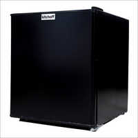 Solid Door Mini Refrigerator Capacity: 50 Liter (l)
