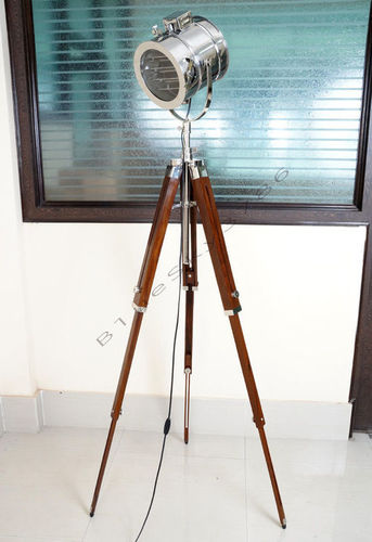 TRIPOD FLOOR LAMP