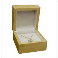 Pendant Jewelry Box - Wood 5x5x5 Cm Light Brown, Velvet Padded Interior, Gift Ready, Durable