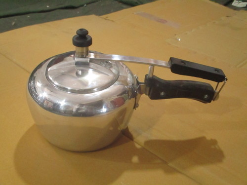 APPLE COOKER 2LIT - Aluminum | 2 Liter, Galvanized Finish, Bakelite Handle, Pressure Cooker