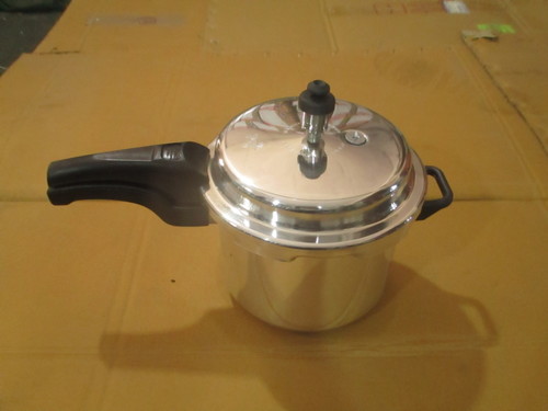 P TYPE 3LIT - Stainless Steel, 3 Liter | Galvanized Finish, Bakelite Handle, Pressure Cooker